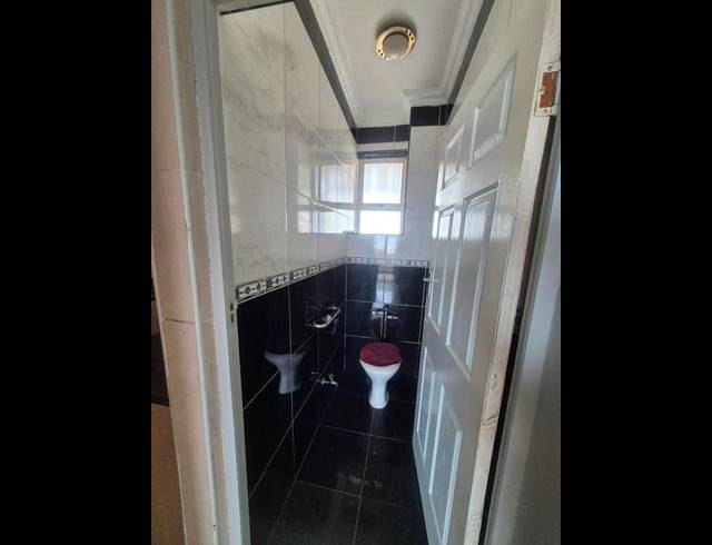 2 BEDROOM PROPERTY TO RENT IN NORTH BEACH